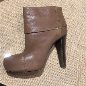 Louis Vuitton ankle boots 9cm size 37.